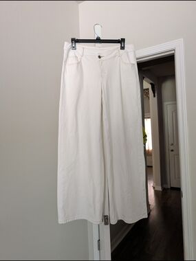 HALARA Cream High-Waist Wide Leg Pants with Contrast Stitching